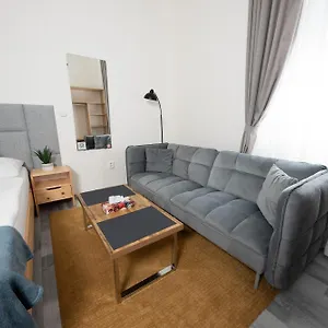 https://penzion-moveinn.praguehotelsweb.com