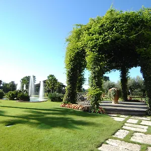 Royal Garden Milano מלון אסאגו