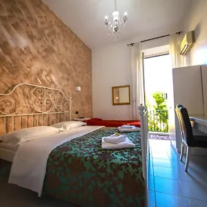 Hotell Pisa, Rom